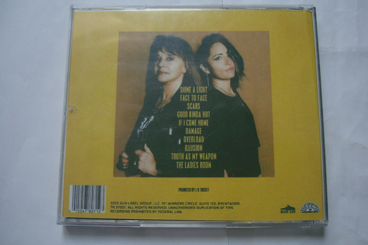 آلبوم موسیقی دونفره فولک راک Suzi Quatro & KT Tunstall 2023