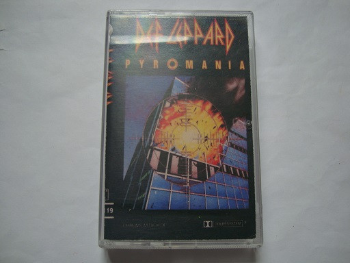 نوار کاست موسیقی هوی متال و هارد راک Def Leppard 1983