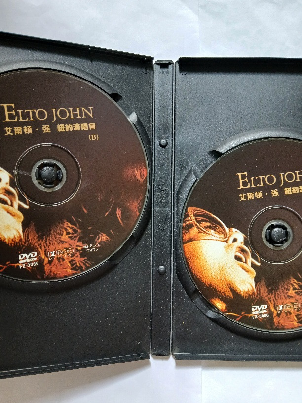 آلبوم موسیقی اوریجینال کنسرت دو دی وی دی سافت راک تصویری Elton John