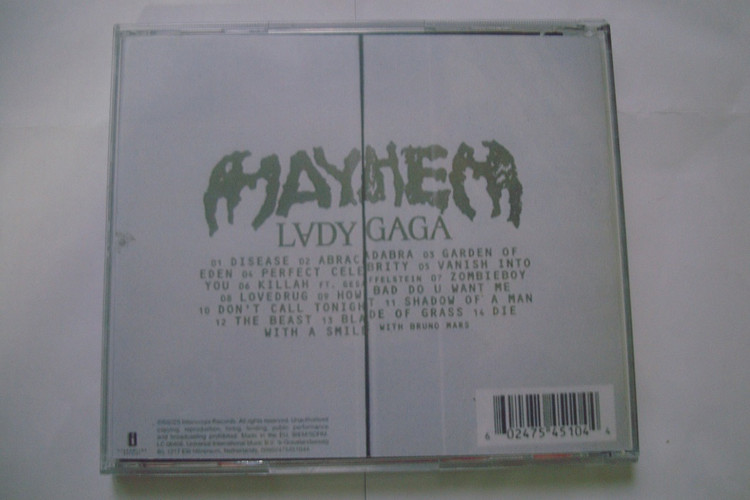 آلبوم موسیقی شاد الکترونیک دنس پاپ و سینت پاپ Lady Gaga 2025 شماره یک در جدول موسیقی 6 کشور جهان و شماره دو در سه کشور دیگر برنده جایزه گرمی بهترین اجرای پاپ دونفره گروهی جز 5 ترانه برتر جدول موسیقی جهانی بیلبورد