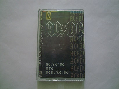 نوار کاست موسیقی هارد راک AC/DC 1980 نشان 25 گانه پلاتینی
