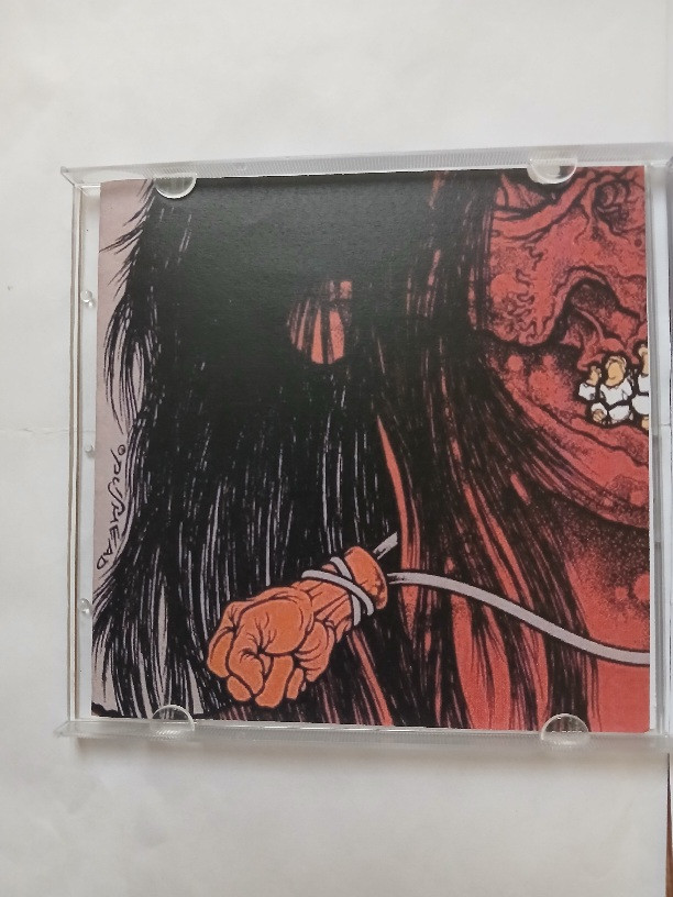 آلبوم موسیقی ترش متال Metallica 2003 شماره بک در چهارده کشور جهان و کسب نشان دوگانه پلاتینی با فروش شش میلیون نسخه ده کشور دنیا برنده جایزه گرمی بهترین اجرای متال و تکیه بر صدر جدول بیلبورد