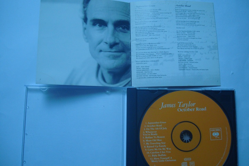 آلبوم موسیقی اورجینال کانتری/فولک James Taylor 2002 با دفترچه کامل اشعار کاندید دریافت جایزه Grammy بهترین اجرای خواننده پاپ مرد و دارنده نشان پلاتینی با فروش 154000 نسخه فقط در هفته اول انتشار و کسب رتبه چهارم بیلبورد 200 بهترین آلبوم سانداسکن