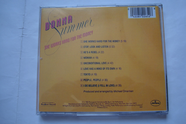 آلبوم موسیقی شاد دیسکو خاطره انگیز Donna Summer 1983 آلبوم پرفروش