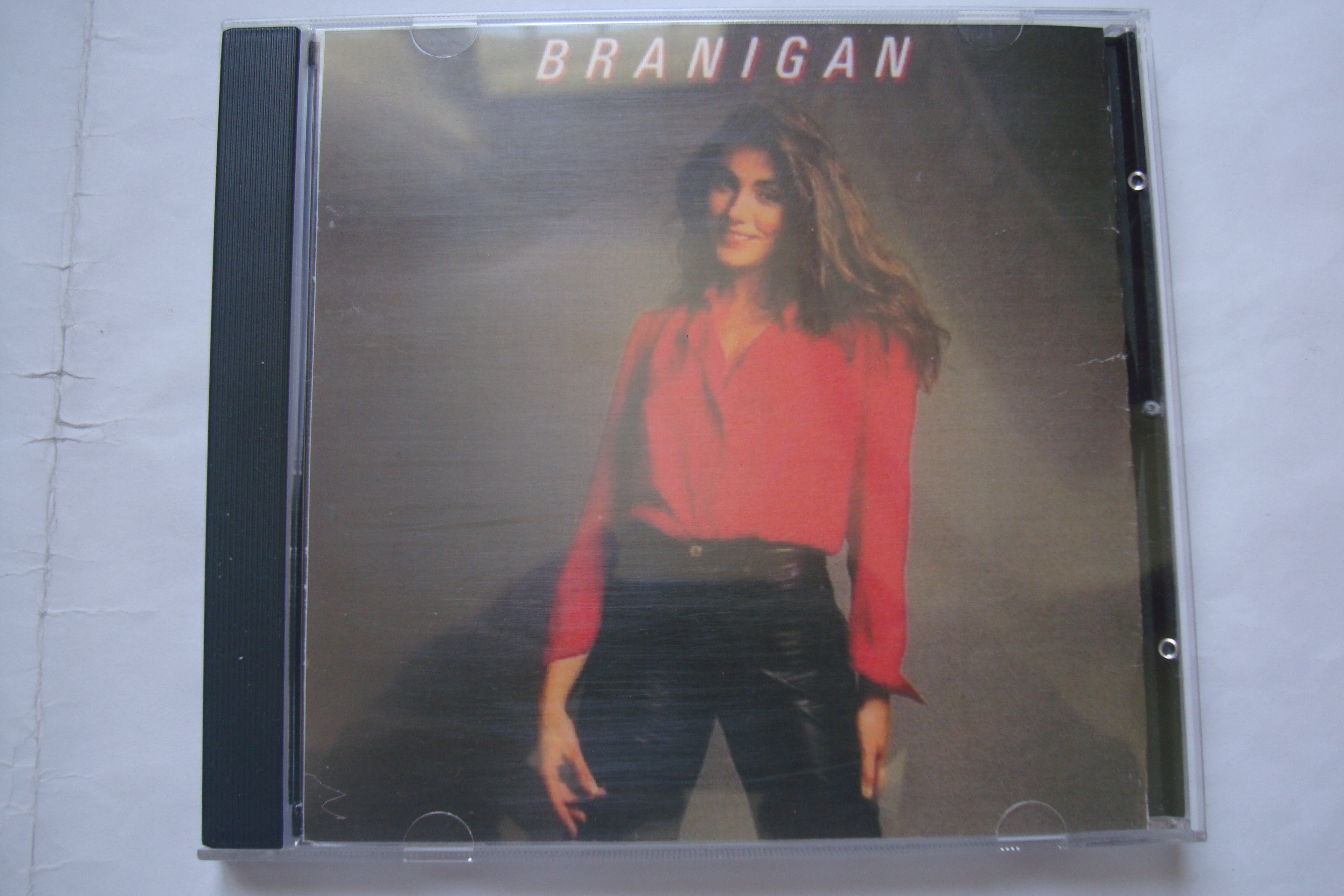 آلبوم موسیقی شاد دیسکو خاطره انگیز Laura Branigan 1982 برنده نشان طلایی