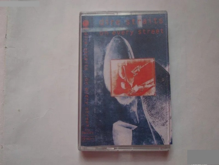 نوار کاست موسیقی پاپ راک Dire Straits 1991 با نشان پلاتینی