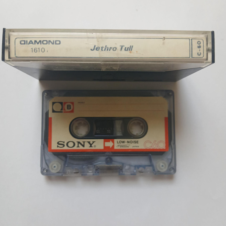 نوار کاست موسیقی اورجینال پراگرسیو راک Jethro Tull 1977